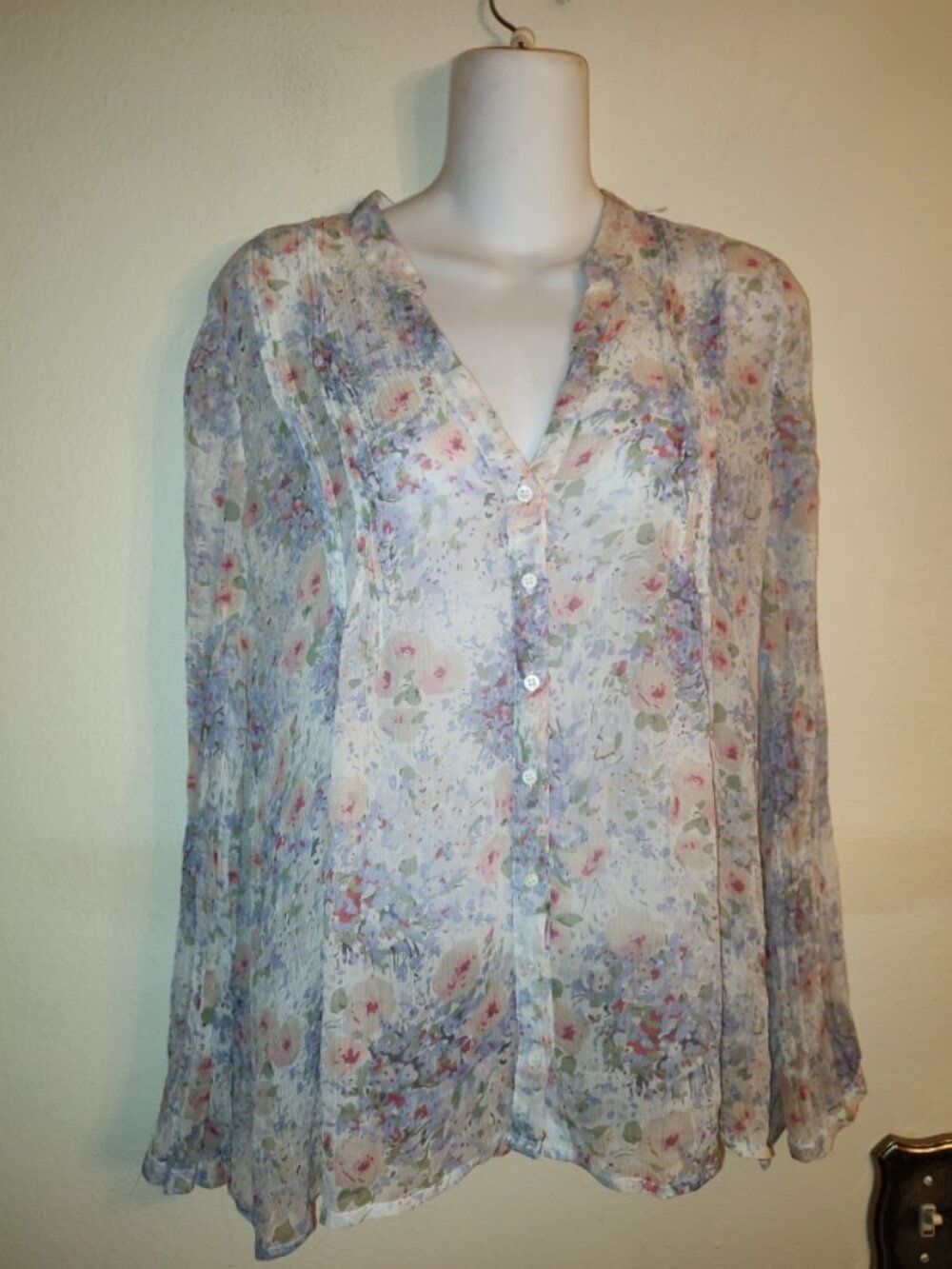 Women's Joie Sheer 100% Silk Floral Pleated Nice Colors Blouse Size Large
